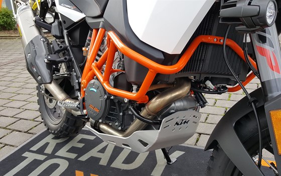 Umgebautes Motorrad KTM 1090 Adventure R von Biker`s Point Fuchs GmbH & Co. KG - Bild 4 Umgebautes Motorrad KTM 1090 Adventure R von Biker`s Point Fuchs GmbH & Co. KG - Bild 4