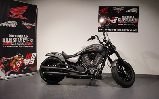 Umgebautes Motorrad Victory Gunner von Motorrad Kreiselmeyer GmbH - Bild 8 Umgebautes Motorrad Victory Gunner von Motorrad Kreiselmeyer GmbH - Bild 8