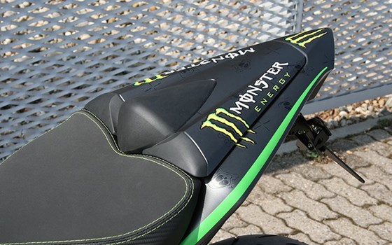 Umgebautes Motorrad Honda CB 1000 R von Big Point Motorradhandels GmbH & CO. KG - Bild 13 Umgebautes Motorrad Honda CB 1000 R von Big Point Motorradhandels GmbH & CO. KG - Bild 13