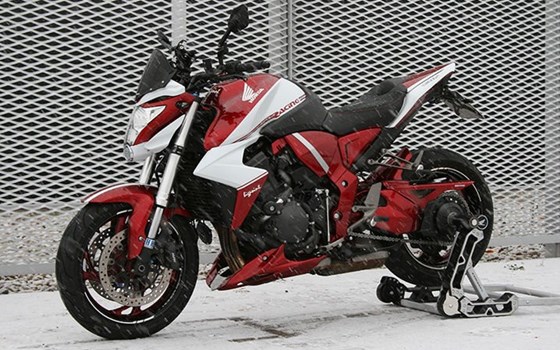 Umgebautes Motorrad Honda CB 1000 R von Big Point Motorradhandels GmbH & CO. KG - Bild 4 Umgebautes Motorrad Honda CB 1000 R von Big Point Motorradhandels GmbH & CO. KG - Bild 4