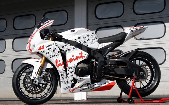 Umgebautes Motorrad Honda CBR1000RR Fireblade von Big Point Motorradhandels GmbH & CO. KG - Bild 4 Umgebautes Motorrad Honda CBR1000RR Fireblade von Big Point Motorradhandels GmbH & CO. KG - Bild 4