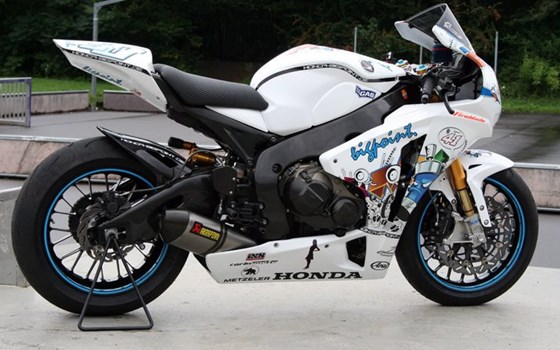 Umgebautes Motorrad Honda CBR1000RR Fireblade von Big Point Motorradhandels GmbH & CO. KG - Bild 5 Umgebautes Motorrad Honda CBR1000RR Fireblade von Big Point Motorradhandels GmbH & CO. KG - Bild 5