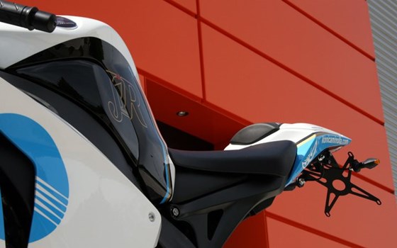 Umgebautes Motorrad Honda CBR1000RR Fireblade von Big Point Motorradhandels GmbH & CO. KG - Bild 7 Umgebautes Motorrad Honda CBR1000RR Fireblade von Big Point Motorradhandels GmbH & CO. KG - Bild 7