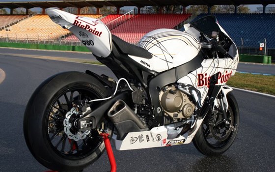 Umgebautes Motorrad Honda CBR1000RR Fireblade von Big Point Motorradhandels GmbH & CO. KG - Bild 5 Umgebautes Motorrad Honda CBR1000RR Fireblade von Big Point Motorradhandels GmbH & CO. KG - Bild 5