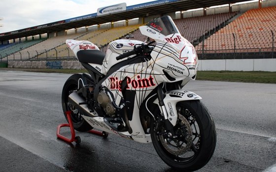 Umgebautes Motorrad Honda CBR1000RR Fireblade von Big Point Motorradhandels GmbH & CO. KG - Bild 6 Umgebautes Motorrad Honda CBR1000RR Fireblade von Big Point Motorradhandels GmbH & CO. KG - Bild 6