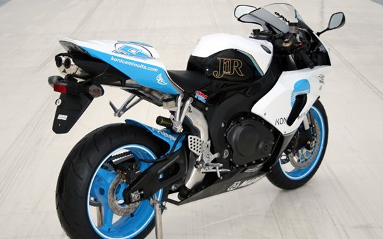 Umgebautes Motorrad Honda CBR1000RR Fireblade von Big Point Motorradhandels GmbH & CO. KG - Bild 6 Umgebautes Motorrad Honda CBR1000RR Fireblade von Big Point Motorradhandels GmbH & CO. KG - Bild 6