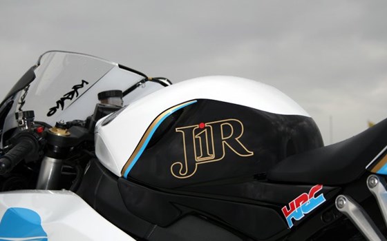 Umgebautes Motorrad Honda CBR1000RR Fireblade von Big Point Motorradhandels GmbH & CO. KG - Bild 9 Umgebautes Motorrad Honda CBR1000RR Fireblade von Big Point Motorradhandels GmbH & CO. KG - Bild 9