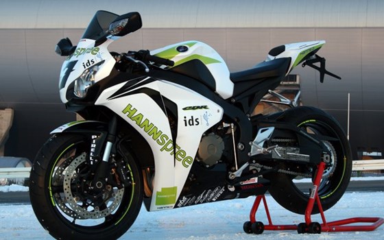 Umgebautes Motorrad Honda CBR1000RR Fireblade von Big Point Motorradhandels GmbH & CO. KG - Bild 2 Umgebautes Motorrad Honda CBR1000RR Fireblade von Big Point Motorradhandels GmbH & CO. KG - Bild 2