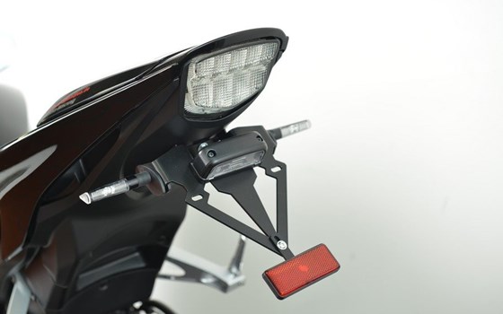 Umgebautes Motorrad Honda CBR1000RR Fireblade von Motorrad Center Altendiez - Bild 8