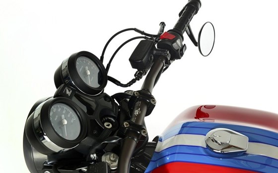 Umgebautes Motorrad Honda CB 1100 von Motorrad Center Altendiez - Bild 2 Umgebautes Motorrad Honda CB 1100 von Motorrad Center Altendiez - Bild 2