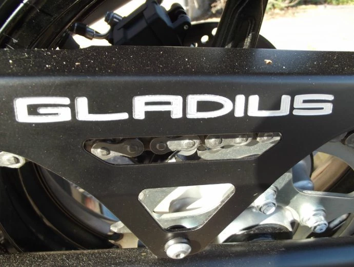 Umbgebautes Motorrad Suzuki SFV 650 Gladius Bild 2: Umbgebautes Motorrad Suzuki SFV 650 Gladius