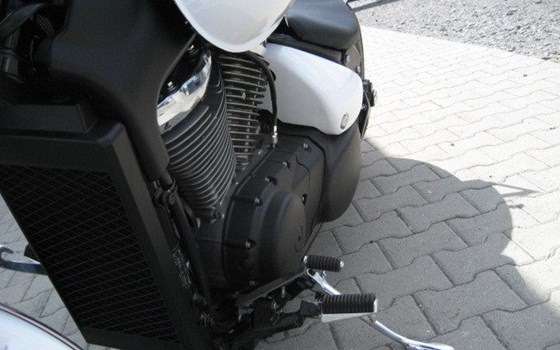 Umgebautes Motorrad Suzuki Intruder M800 von Motorrad Ehringer - Bild 6 Umgebautes Motorrad Suzuki Intruder M800 von Motorrad Ehringer - Bild 6
