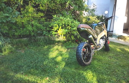 Yamaha YZF 750 R Custom Bike Yamaha YZF 750 R Custom Bike