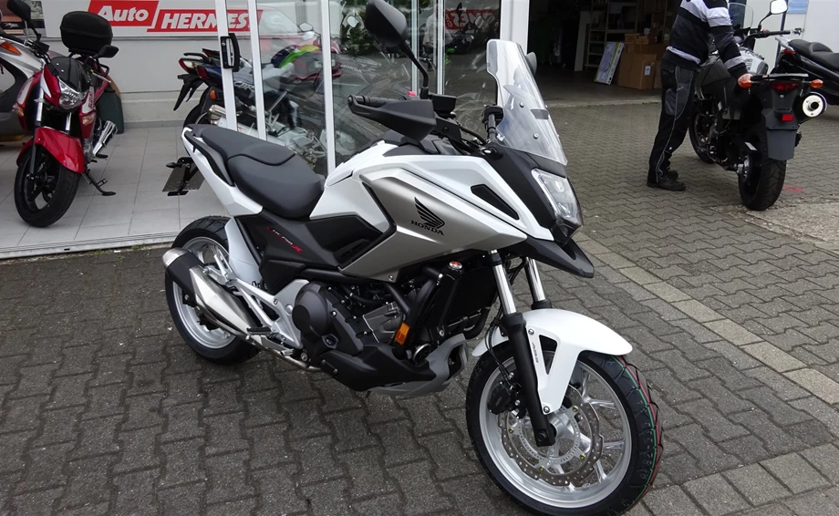 Umbgebautes Motorrad Honda NC750X DCT Bild 6: Umbgebautes Motorrad Honda NC750X DCT