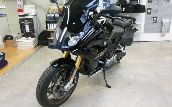 Umgebautes Motorrad BMW R 1200 RS von Motorradsport Feil GmbH - Bild 2 Umgebautes Motorrad BMW R 1200 RS von Motorradsport Feil GmbH - Bild 2