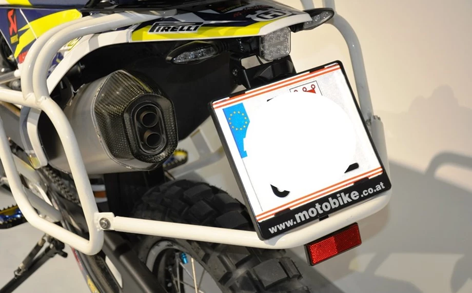 Umbgebautes Motorrad Husqvarna 701 Enduro Bild 12: Umbgebautes Motorrad Husqvarna 701 Enduro