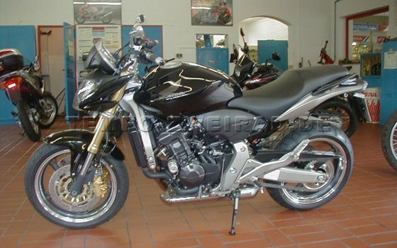 Umgebautes Motorrad Honda CB 600 F Hornet von Tempo-Zweirad-Treff GmbH - Bild 1 Umgebautes Motorrad Honda CB 600 F Hornet von Tempo-Zweirad-Treff GmbH - Bild 1