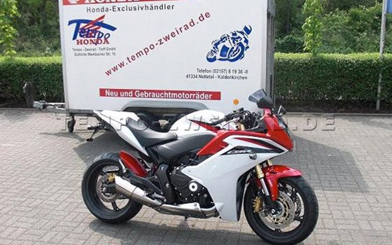 Umgebautes Motorrad Honda CBR 600 F von Tempo-Zweirad-Treff GmbH - Bild 1 Umgebautes Motorrad Honda CBR 600 F von Tempo-Zweirad-Treff GmbH - Bild 1