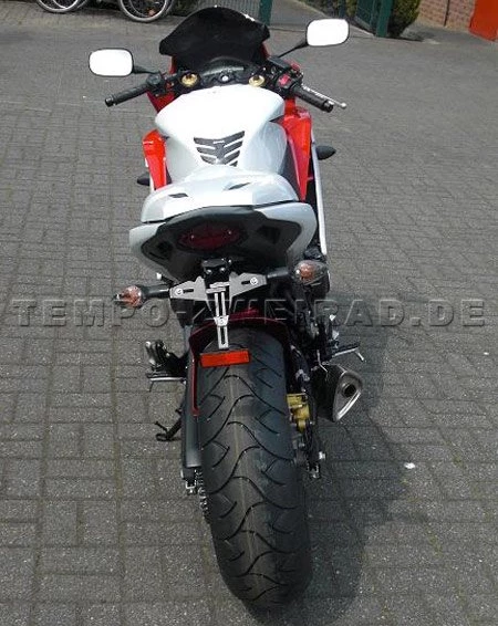 Umbgebautes Motorrad Honda CBR 600 F Bild 6: Umbgebautes Motorrad Honda CBR 600 F
