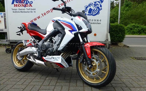 Umgebautes Motorrad Honda CB 650 von Tempo-Zweirad-Treff GmbH - Bild 1 Umgebautes Motorrad Honda CB 650 von Tempo-Zweirad-Treff GmbH - Bild 1