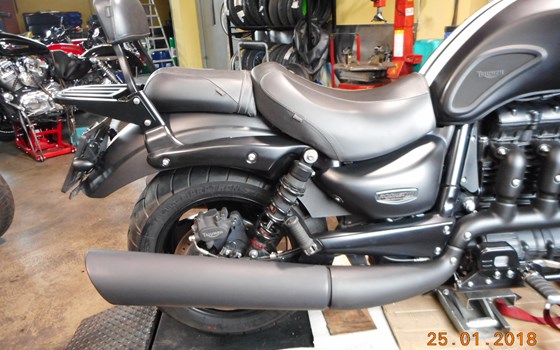 Umgebautes Motorrad Triumph Rocket III von HK-Technik Kemeter OG - Bild 3 Umgebautes Motorrad Triumph Rocket III von HK-Technik Kemeter OG - Bild 3