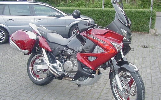 Umgebautes Motorrad Honda XL 1000 V Varadero von Tempo-Zweirad-Treff GmbH - Bild 1 Umgebautes Motorrad Honda XL 1000 V Varadero von Tempo-Zweirad-Treff GmbH - Bild 1