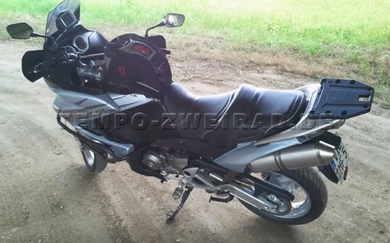 Umgebautes Motorrad Honda XL 1000 V Varadero von Tempo-Zweirad-Treff GmbH - Bild 3 Umgebautes Motorrad Honda XL 1000 V Varadero von Tempo-Zweirad-Treff GmbH - Bild 3