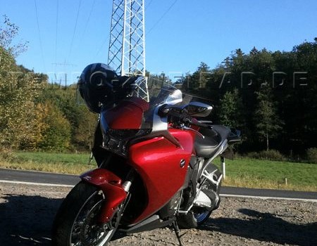 Umgebautes Motorrad Honda VFR 1200 F von Tempo-Zweirad-Treff GmbH - Bild 2 Umgebautes Motorrad Honda VFR 1200 F von Tempo-Zweirad-Treff GmbH - Bild 2