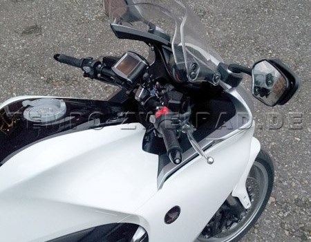 Umgebautes Motorrad Honda VFR 1200 F von Tempo-Zweirad-Treff GmbH - Bild 4 Umgebautes Motorrad Honda VFR 1200 F von Tempo-Zweirad-Treff GmbH - Bild 4