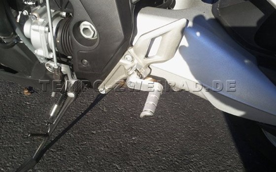 Umgebautes Motorrad Honda VFR 1200 F von Tempo-Zweirad-Treff GmbH - Bild 7 Umgebautes Motorrad Honda VFR 1200 F von Tempo-Zweirad-Treff GmbH - Bild 7