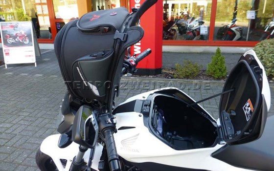 Umgebautes Motorrad Honda NC750S von Tempo-Zweirad-Treff GmbH - Bild 3 Umgebautes Motorrad Honda NC750S von Tempo-Zweirad-Treff GmbH - Bild 3