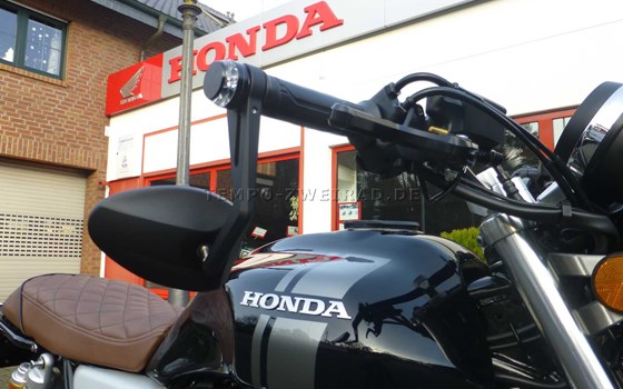 Umgebautes Motorrad Honda CB 1100 R von Tempo-Zweirad-Treff GmbH - Bild 3 Umgebautes Motorrad Honda CB 1100 R von Tempo-Zweirad-Treff GmbH - Bild 3