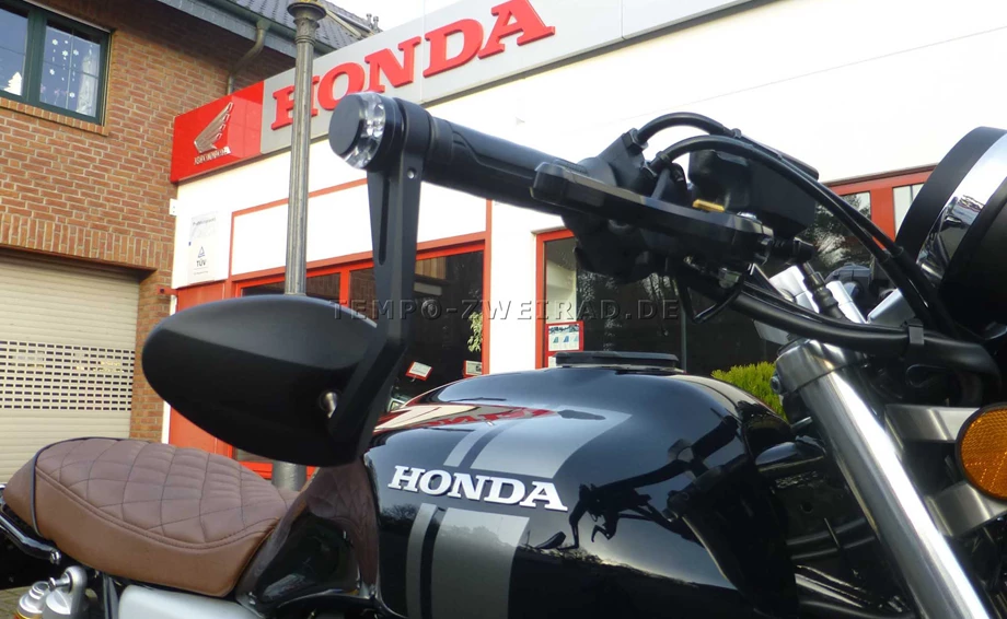 Umbgebautes Motorrad Honda CB 1100 R Bild 3: Umbgebautes Motorrad Honda CB 1100 R
