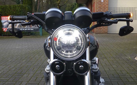 Umgebautes Motorrad Honda CB 1100 R von Tempo-Zweirad-Treff GmbH - Bild 9 Umgebautes Motorrad Honda CB 1100 R von Tempo-Zweirad-Treff GmbH - Bild 9