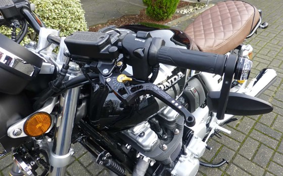 Umgebautes Motorrad Honda CB 1100 R von Tempo-Zweirad-Treff GmbH - Bild 10 Umgebautes Motorrad Honda CB 1100 R von Tempo-Zweirad-Treff GmbH - Bild 10