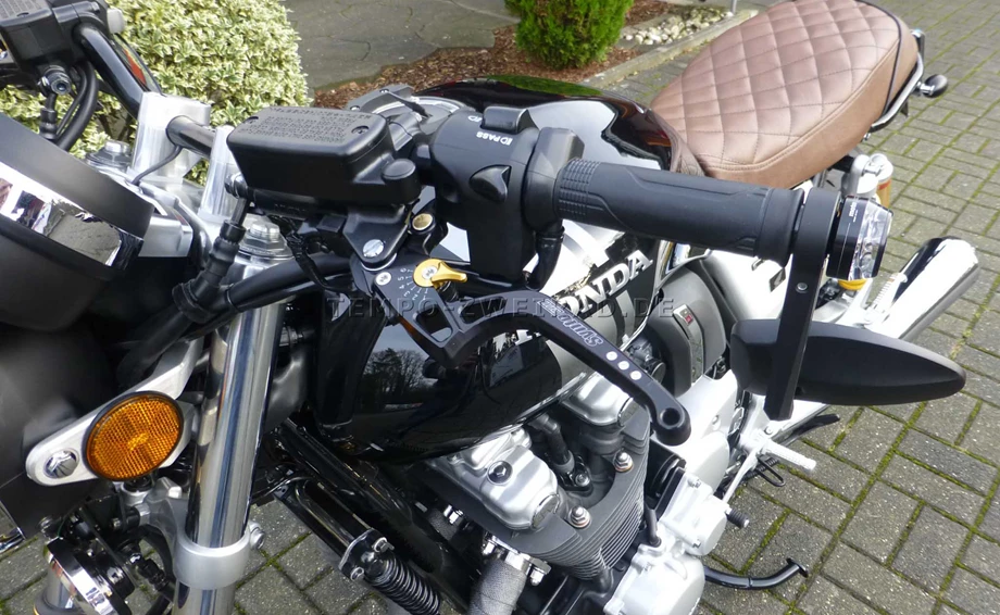 Umbgebautes Motorrad Honda CB 1100 R Bild 10: Umbgebautes Motorrad Honda CB 1100 R