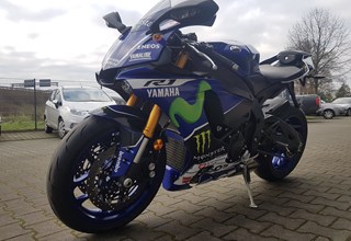 Yamaha R1