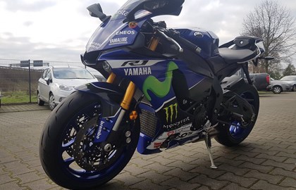 Yamaha R1 Custom Bike Yamaha R1 Custom Bike
