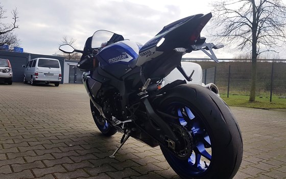 Umgebautes Motorrad Yamaha R1 von Natuschke & Lange - Bild 7 Umgebautes Motorrad Yamaha R1 von Natuschke & Lange - Bild 7