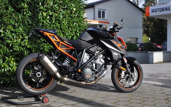 Umgebautes Motorrad KTM 1290 Super Duke R von Motobike Handels GmbH - Bild 1 Umgebautes Motorrad KTM 1290 Super Duke R von Motobike Handels GmbH - Bild 1