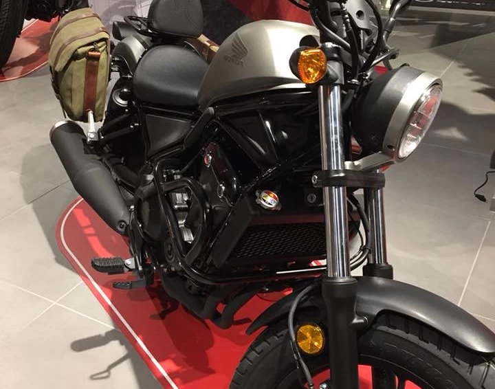 Rebuilt motorbike Honda CMX500 Rebel Bild 4: Rebuilt motorbike Honda CMX500 Rebel