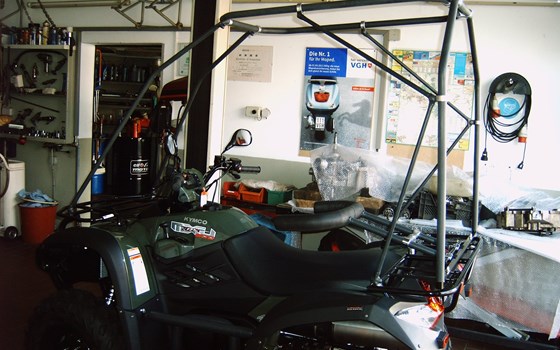 Umgebautes Motorrad Kymco MXU 500 IRS von Hartmut Eils Motorradhandel - Bild 7 Umgebautes Motorrad Kymco MXU 500 IRS von Hartmut Eils Motorradhandel - Bild 7