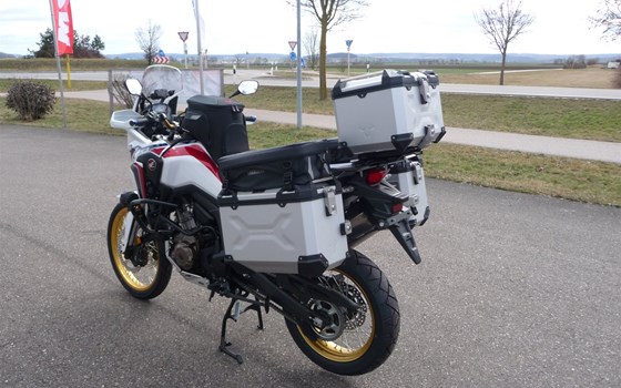 Umgebautes Motorrad Honda CRF1000L Africa Twin Adventure Sports DCT von Biker Stable GmbH & Co. KG - Bild 7 Umgebautes Motorrad Honda CRF1000L Africa Twin Adventure Sports DCT von Biker Stable GmbH & Co. KG - Bild 7
