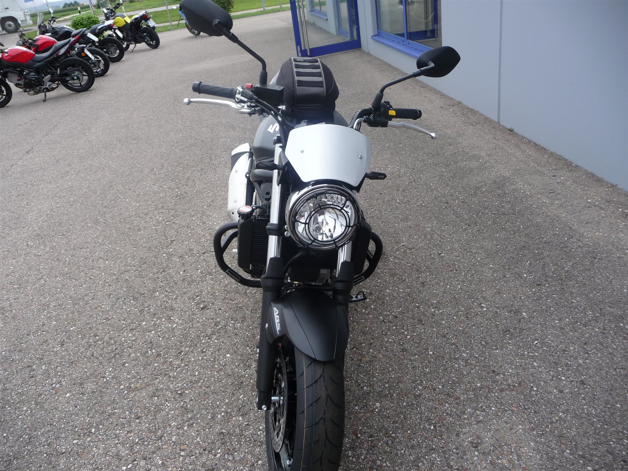 Umgebautes Motorrad Suzuki SV 650 von Biker Stable GmbH 