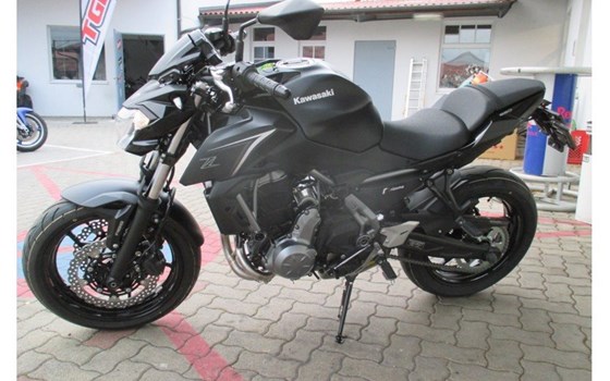 Umgebautes Motorrad Kawasaki Z650 von Motor-Bike - Bild 5 Umgebautes Motorrad Kawasaki Z650 von Motor-Bike - Bild 5