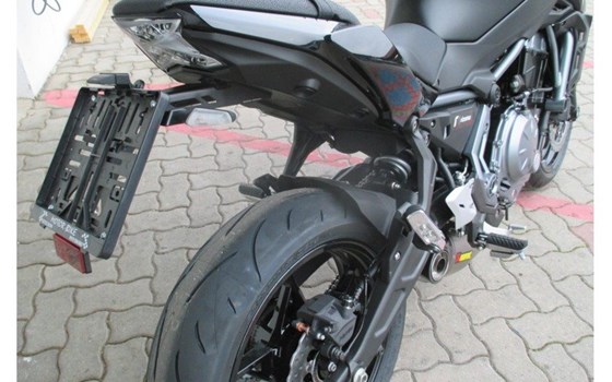 Umgebautes Motorrad Kawasaki Z650 von Motor-Bike - Bild 9 Umgebautes Motorrad Kawasaki Z650 von Motor-Bike - Bild 9