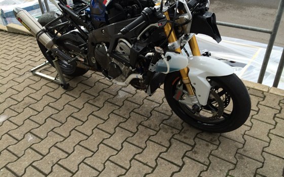 Umgebautes Motorrad BMW S 1000 RR von Motorrad Briel GmbH - Bild 5 Umgebautes Motorrad BMW S 1000 RR von Motorrad Briel GmbH - Bild 5