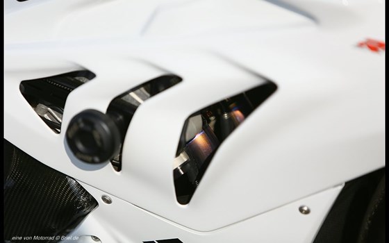 Umgebautes Motorrad BMW S 1000 RR von Motorrad Briel GmbH - Bild 6 Umgebautes Motorrad BMW S 1000 RR von Motorrad Briel GmbH - Bild 6