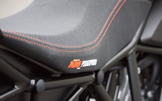Umgebautes Motorrad KTM 1290 Super Duke R von Motorrad Bolte - Bild 2 Umgebautes Motorrad KTM 1290 Super Duke R von Motorrad Bolte - Bild 2