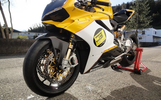 Umgebautes Motorrad Ducati 1199 Panigale R von Motorrad-Center Mähr - Bild 2 Umgebautes Motorrad Ducati 1199 Panigale R von Motorrad-Center Mähr - Bild 2